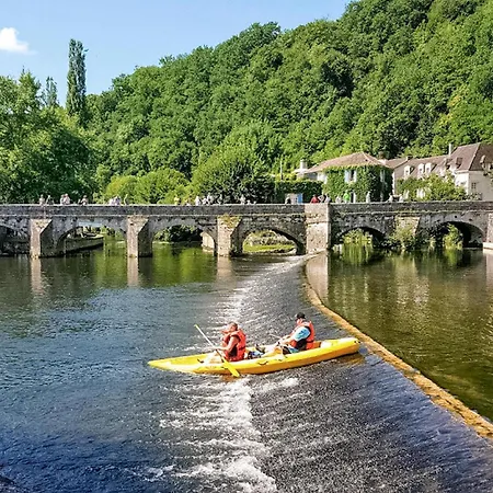 Amazing In Bussiere-Badil